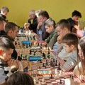 Više šahista nego meštana: I porodica češkog konzula učestvovala na turniru u Češkom selu