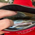 Vozač je našao torbicu s novcem i postavio uslov: Nesvakidašnja priča iz taksi vozila u Nišu, evo kako se sve završilo