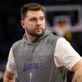 Luka, ti si neviđeni car! Dončić platio celu sumu da se obnovi mural posvećen Kobiju Brajantu i njegovoj ćerki Điđi