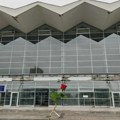Osumnjičenoj u slučaju pada nadstrešnice ukinut pritvor: Zabranjeno napuštanje stana uz nanogvicu