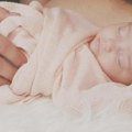Čekala bolje dane? Rođena „najstarija“ beba na svetu Embrion biti zamrznut više od 30 godina! Novi svetski rekord u…