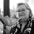 "Njihovim odlaskom se završila jedna epoha" u Beogradu građani večeras odaju počast Dedićima koji su ostavili neizbrisiv trag…