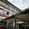 Након текста Гласа Шумадије, град најавио замену столарије у Економској школи