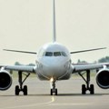 Incident na aerodromu: Avion udario u minibus