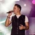 Pevač Amadeus benda i dalje loše Nakon što završio u bolnici, a potom na kućnom lečenju, frontmenu grupe nije bolje