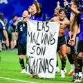 Argentinci pod opsadom u Engleskoj! Dizali parole o Foklandima na Mundijalu, sada obezbeđenje čuva vile zvezda Junajteda i…