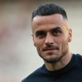 Srbin stiže po trofeje: Kostić zvanično obukao dres PSV-a