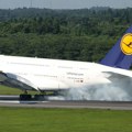 Najveći putnički avion na svetu sa 350 putnika sleteo pre piste: Airbus A380 polupao signalna svetla u Minhenu
