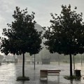 Kragujevac pod vodom! Havarija potopila ulice, pumpe i dvorišta: Nadležne službe hitno izašle na teren