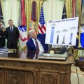 Tramp menja lice Vašingtona: od Bele kuće do memorijala i parkova