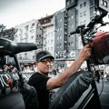 Radivoje Gajić Rale, konstruktor neobičnih bicikala i simbol studentskih protesta: Masa puta ubrzanje jednako je sila, ili –…