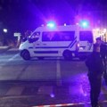 Napad na prolaznike kod Ajfelovog tornja u Parizu - jedna osoba ubijena