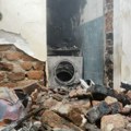 Požar progutao kuću samohrane majke troje dece iz Lapova: U njoj živela i beba, sada su ostali bez ičega