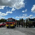 Vatrogasci i vojnici u zajedničkoj vežbi (FOTO)