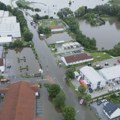 Поплаве у Немачкој, хиљаде евакуисане, удавио се ватрогасац