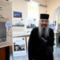 Pomen velikanima i njihovim delima: Otac Simeon o ciklusu izložbi posvećenom našim najznačajnijim arhitektama u Biblioteci…