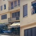 Devojka stajala na prozoru sa sečivom u ruci Policija u Tetovu sprečila tragediju: Uhapšen muškarac s kojim se posvađala…
