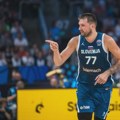 Luka Dončić „sipao i sipao“ u istorijskom poluvremenu