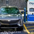General Motors najavio gubitak od 1,6 milijardi dolara zbog promjene američke politike prema električnim vozilima