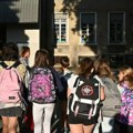 Olakšanje za roditeljski budžet: Svi Čačanski prvaci dobijaju 10.000 dinara za udžebnike