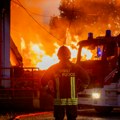 Sicilija gori na više frontova: Stotine evakuisanih, vatrogasci se bore sa vatrom danonoćno