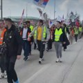 Zaječarci krenuli pešice na miting zakazan za 22. oktobar u Beogradu: "Pobeda zove sa istoka"