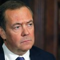 Medvedev: Amerika i saveznici nastaviće da „truju život na planeti"