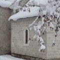 Igumanija zarobljena u snegu Na severu Crne Gore je ozbiljno zavejalo, narod oslobađao srednjovekovni manastir