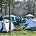 Kombi komunalnog preduzeća iz Niša vozio muškarce u kamp studenata 2.0 u Beogradu