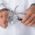 Francuski ginekolog osuđen na 10 godina zatvora; Silovao devet pacijentkinja, prijavljen zbog "vaginalnih masaža"