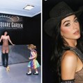 Kejti Peri sa ćerkom iza scene: Preslatki trenuci obeležili koncert u Njujorku (foto)