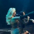 Ceca Ražnatović prekinula koncert, pa nastao haos u hali Pinki! Maja izašla na scenu pa napravile opšte ludilo
