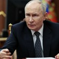 Putin: Zapad je prvo podelio Srbe u više država, a zatim se uhvatio za Ukrajinu