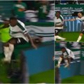 Neverovatna scena u Brazilu: Dao gol, poleteo ka navijačima, pa nestao u tunelu! A, onda usledio još veći šok (video)