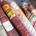 U Novom Sadu zaplenjeno više od tone hrane: Sir, slanina i paštete imali lažne deklaracije