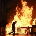 (Foto, video) Centar Milana kao ratna zona: Demonstranti palili i gađali policiju kamenjem, hitno se oglasila Đorđa Meloni