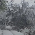 Sneg ponovo ostavio prijepoljska sela bez struje, radnici Elektrodistribucije od jutros na terenu