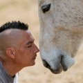 AP u Lapovu: Napravio azil za zlostavljane i napuštene konje, spasio ih 80
