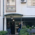 Detalji užasa na Novom Beogradu: Muškarac fizički nasrnuo na ženu, njen sin (23) otrčao po pomoć, kad se vratio zatekao…