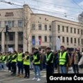 Širom Srbije blokade raskrsnica i odavanje pošte nastradalima u Novom Sadu