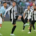 Vlahović vodi Juventus u Ligu šampiona: Srpski reprezentativac pogodio u važnoj pobedi "stare dame" (video)