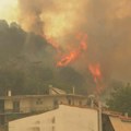 "Vetar širi požar, ne postoji dovoljno aviona i vatrogasnih službi na terenu!" Kurir televizije uživo iz Podgorice sa…