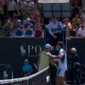 Kecmanović zaplakao posle poraza u Melburnu: Tenis mi trenutno nije bitan!