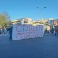 Građani ponovo blokirali raskrsnicu u Novom Sadu, zahtevaju slobodu za pritvorene aktiviste