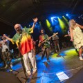 „Bože zdravlja, vidimo se i za 50. rođendan“: Del Arno Band proslavio četiri decenije uz ovacije u Botaničkoj bašti