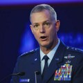 Komandant NATO: Ako neko bude toliko glup da nas napadne, borićemo se i pobediti