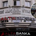 Ogromni redovi ispred Alta banke nakon oduzimanja dozvole: Zabrinuti građani čekaju da podignu novac (video)