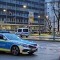 Pretio pištoljem prolaznicima u nemačkom gradu Vupertalu, policija ga uhapsila