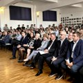 Matematička gimnazija u Beogradu proslavila 57 godina rada, od Orlića – računari