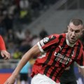 Srbin spasao Milan: Strašna intervencija Strahinje Pavlovića na duelu Slovan - Milan (video)